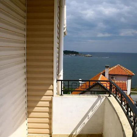Guest house студия лилия