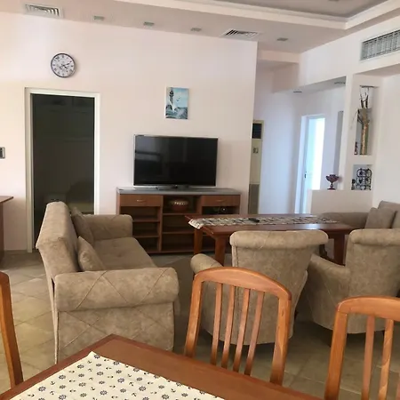 студия лилия 게스트하우스 사레보