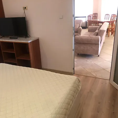 студия лилия 게스트하우스 4*