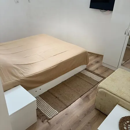 студия лилия 招待所 茨雷沃